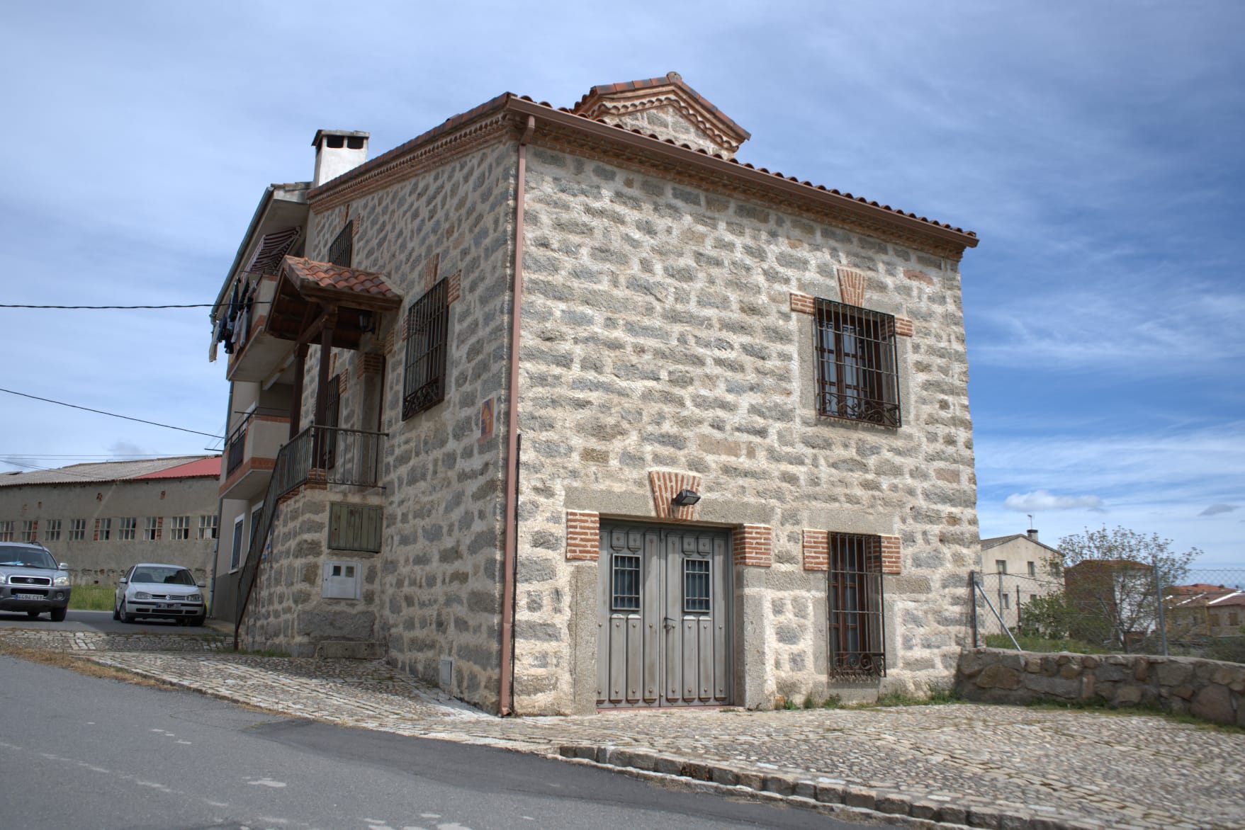 Casa rural La Bodega de Gredos en Navaluenga fachada 4